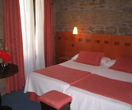 Otel Entrecercas Santiago de Compostela